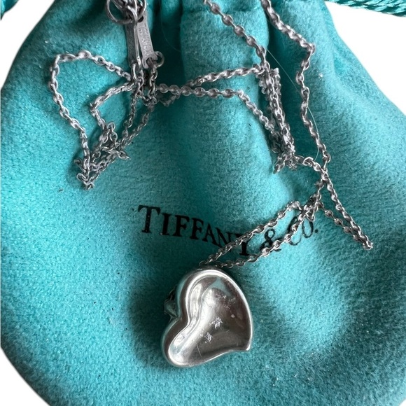 Tiffany & Co. Elsa Peretti Full Heart Necklace - Picture 5 of 8